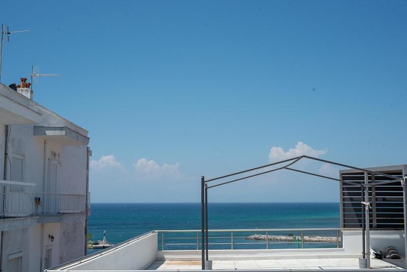 Grcka Reni Greece Beach Penthaus 3 Nea Kallikrateia Экстерьер фото